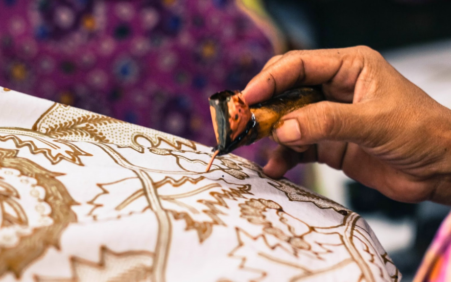 5 Fakta Unik Tentang Batik Indonesia - pesantren khairunnas